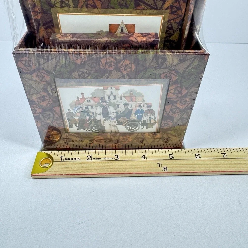 Avon Mrs Albee Holiday Stationery Box Set Decorative‎ Paper Storage New